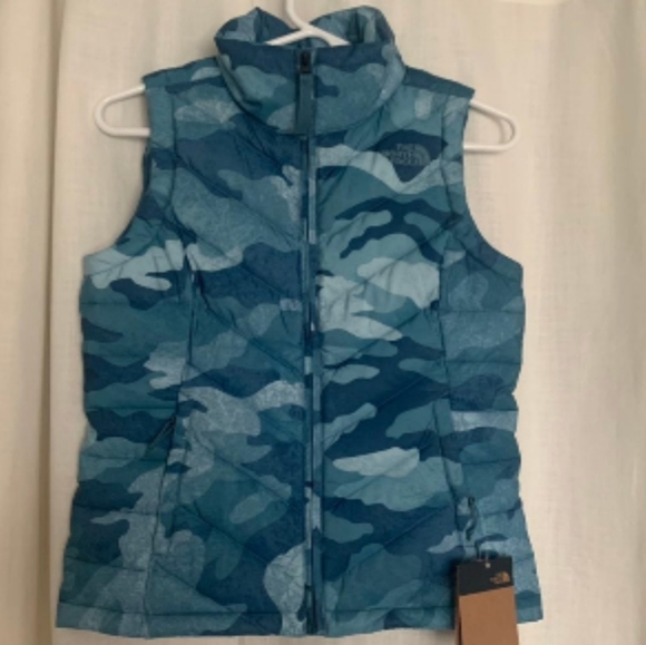 The North Face Vest - Picture 12 of 13